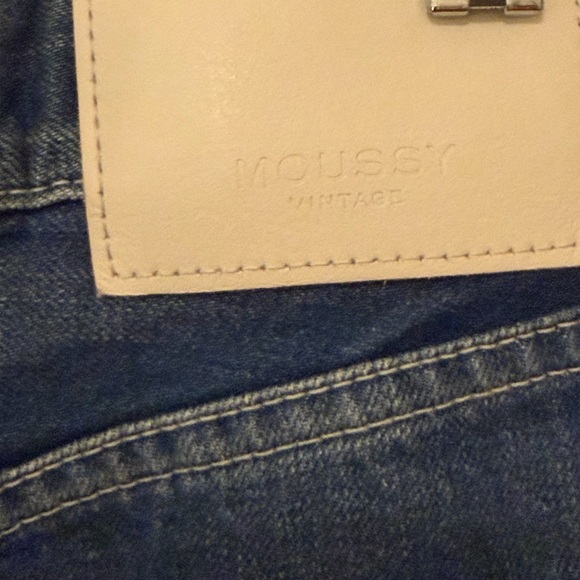 Moussy Women's Straight Leg Blue Jeans - Picture 5 of 7